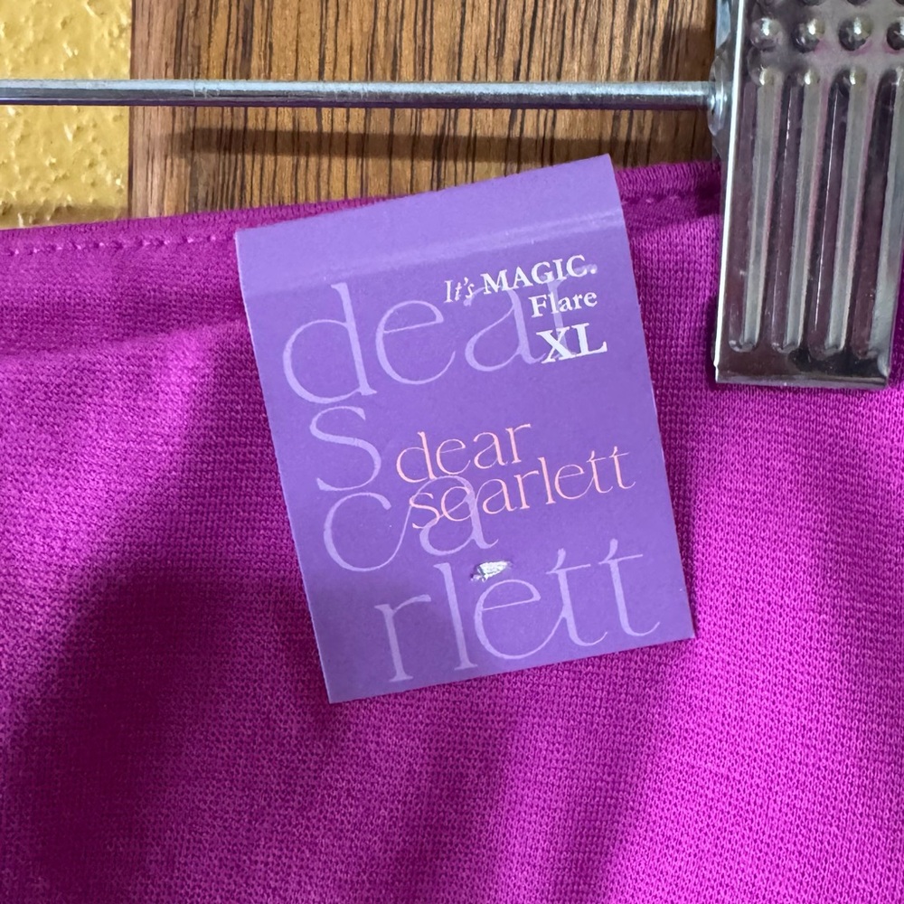 💖 Dear Scarlett "It's MAGIC" Flare Pants – Magenta 💖 - Picture 4 of 5